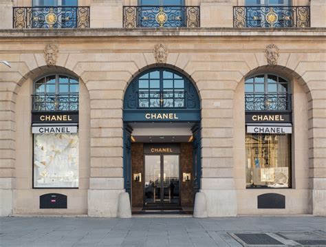 chanel parigi boutique